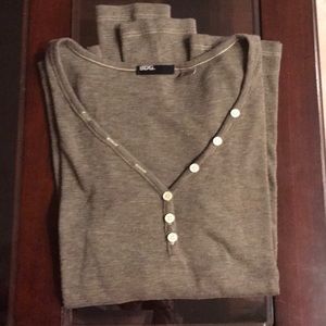 Long sleeve top- sage green.